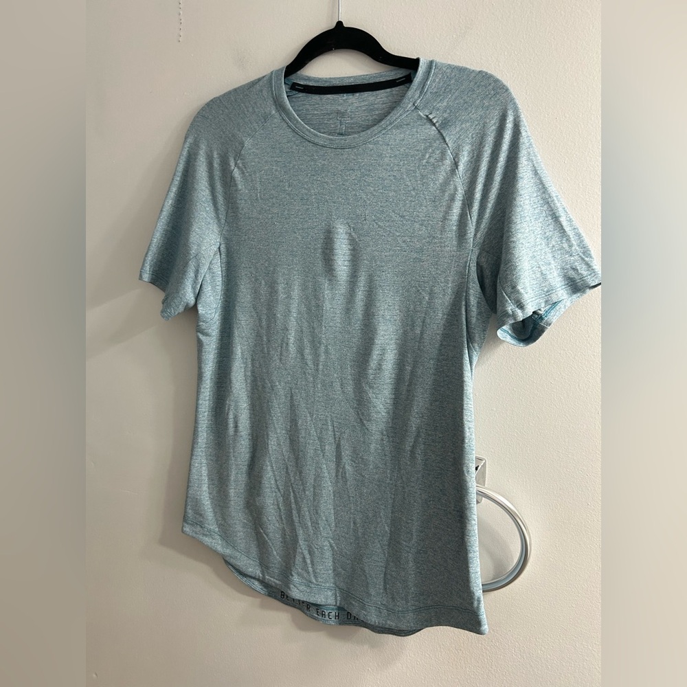 Lululemon men’s drysense training shirt sleeve t shirt